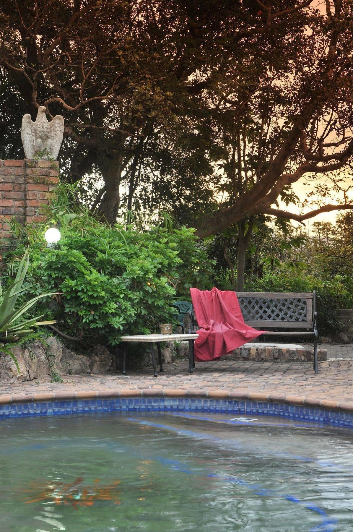 Sunset Manor Panzió Mbombela Kültér fotó
